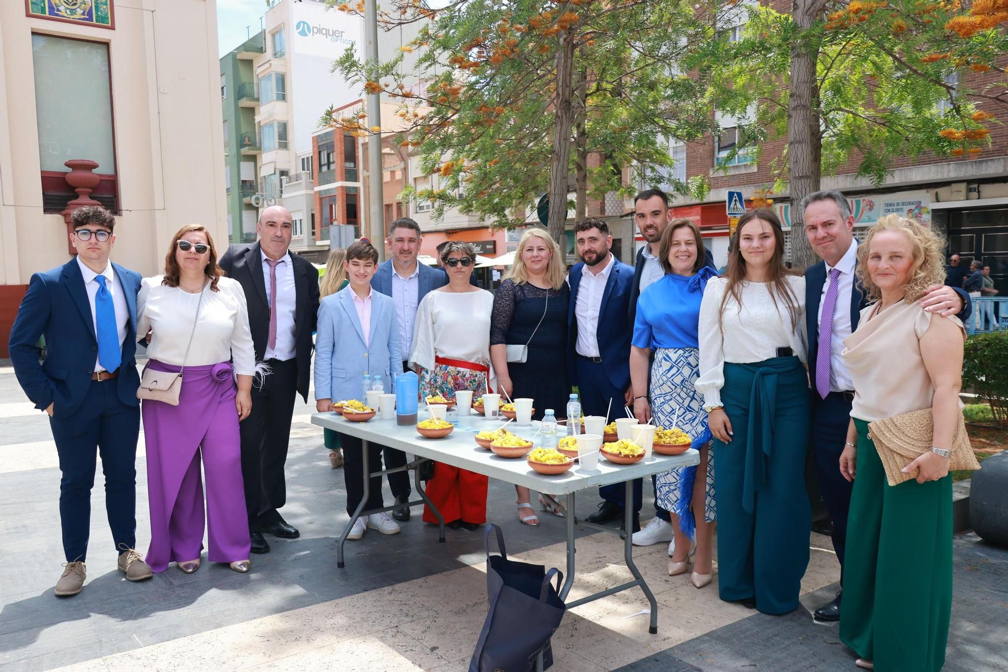 Galería del reparto de arroz de les 'calderes' en el día grande de las fiestas de Almassora