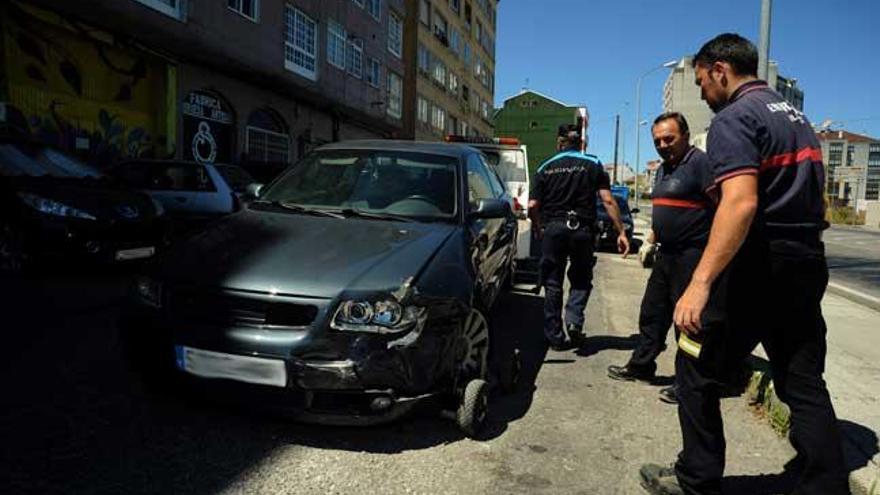 Coche con el que se causó el accidente. // Iñaki Abella