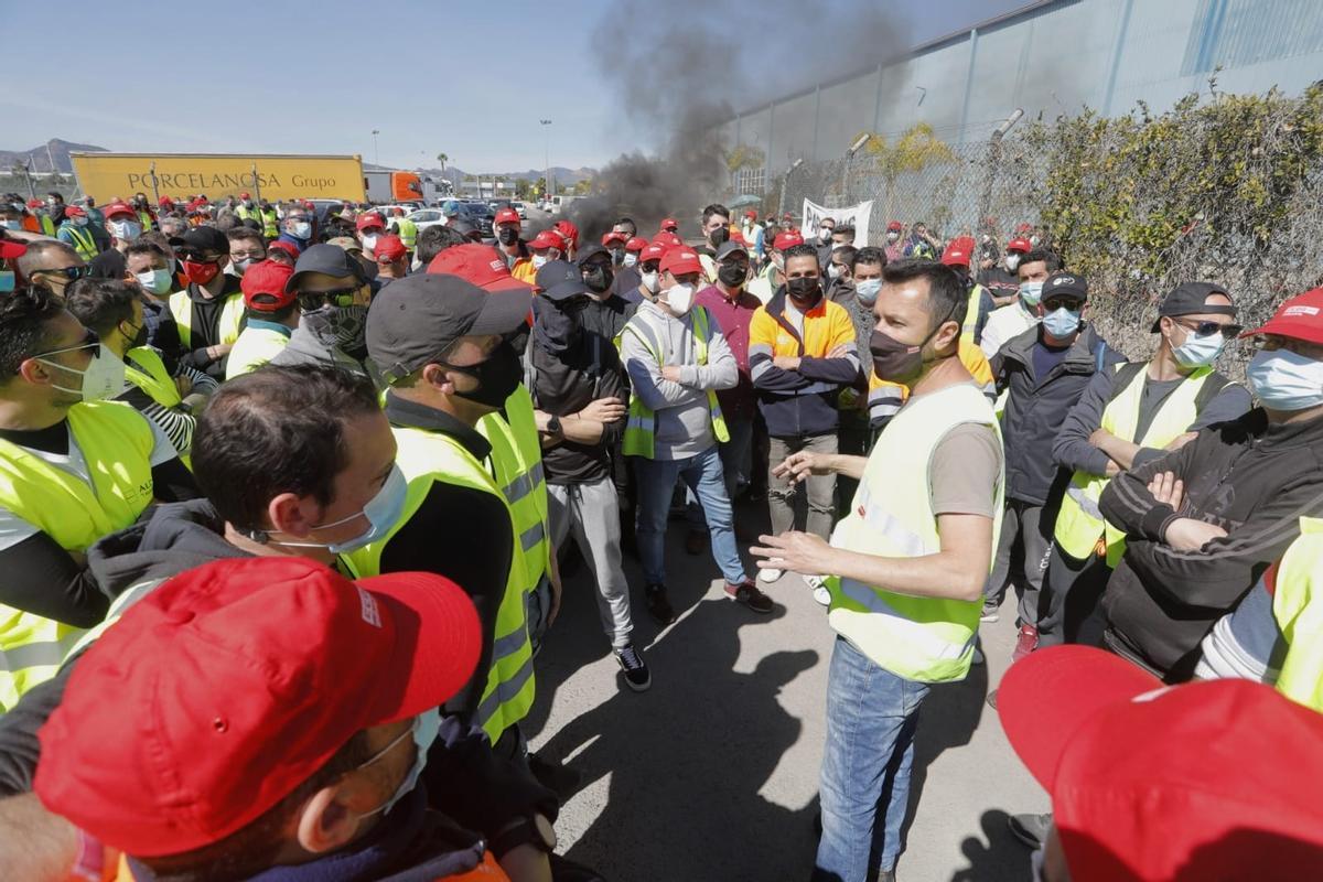 La huelga de los trabajadores de Pilkington en el Port de Sagunt