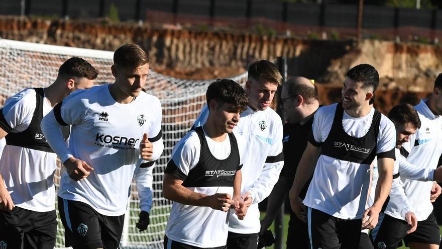 CD Castellón | Ante la duda, más convicción: «Seguimos con la misma ilusión»