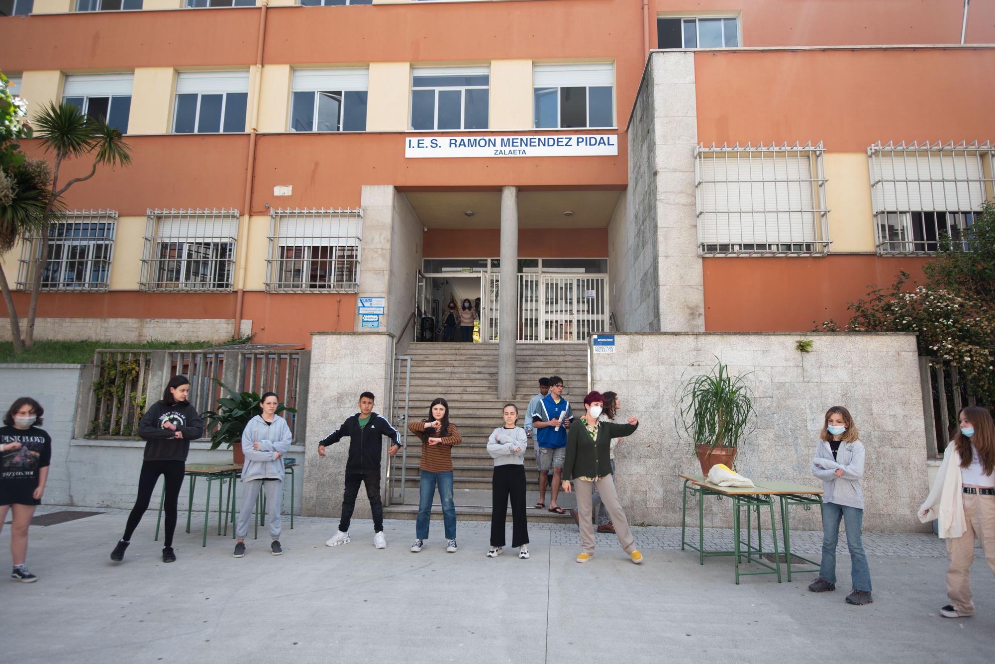 El instituto de Zalaeta de A Coruña empieza a celebrar sus 50 años
