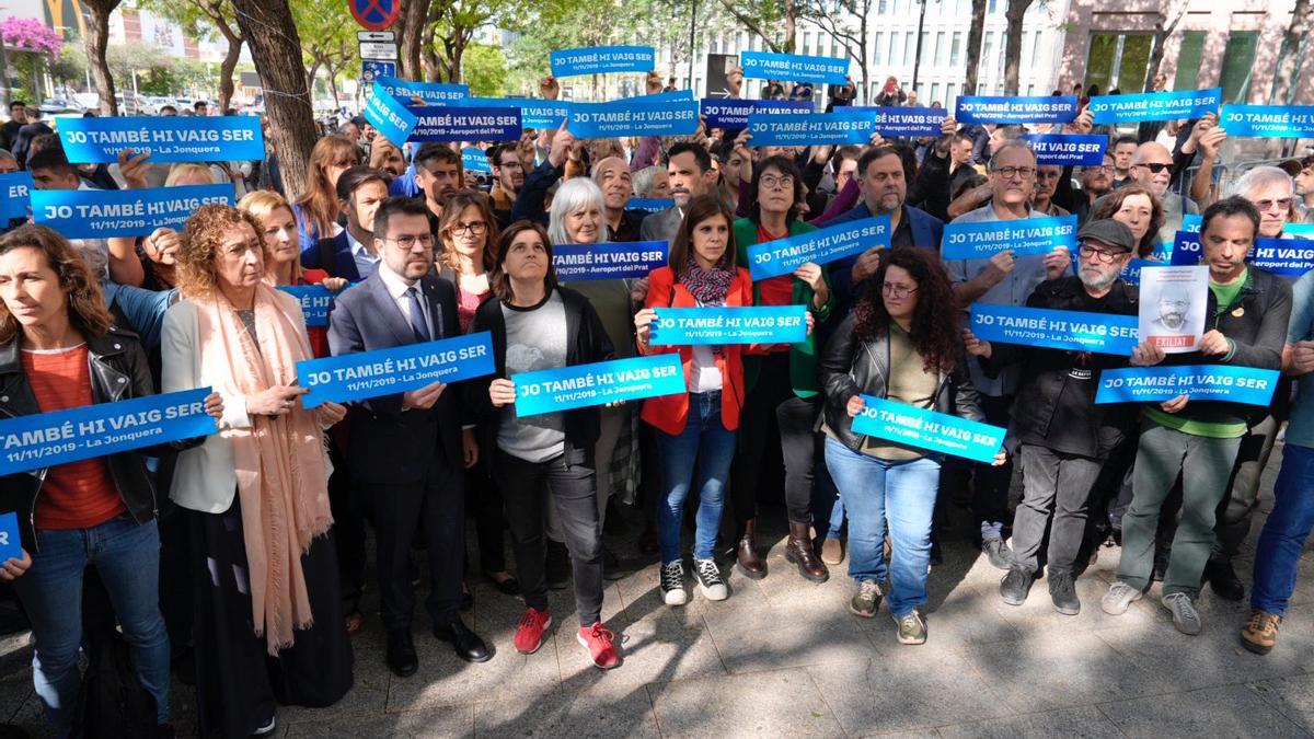 Concentración soberanista de apoyo a Marta Molina.