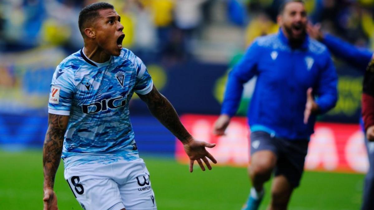 Darwin Machís celebrando el gol del empate del Cádiz ante el Celta