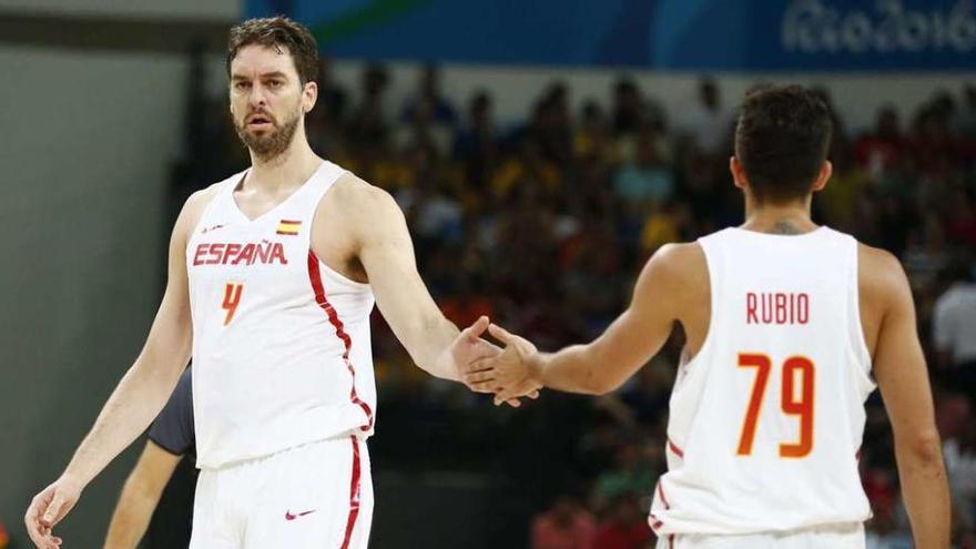 Pau Gasol y Ricky Rubio en un momento del partido de semifinales ante Francia de los Juegos Olímpicos de Río de Janeiro.