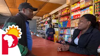 El ZiG, la moneda 'fantasma' de Zimbabue que lucha contra el dólar, los vaivenes económicos y la crisis climática