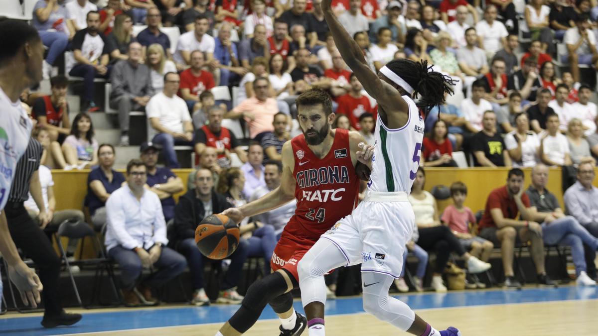 Josep Franch, en un partit a Fontajau contra l&#039;Unicaja.