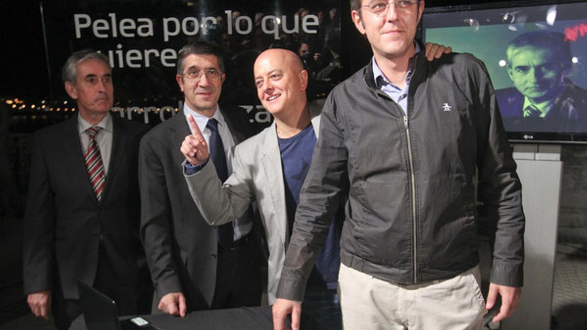De izquierda a derecha, Ramón Jáuregui, Patxi López, Odón Elorza y Eduardo Madina.