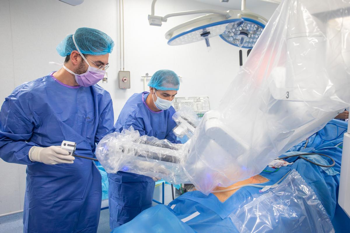 En HLA Vistahermosa, la cirugía robótica se basa en la experiencia médica, la innovación continua y la atención individualizada.