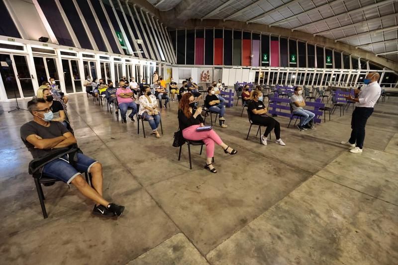 Reunión con las murgas adultas del Carnaval 2022