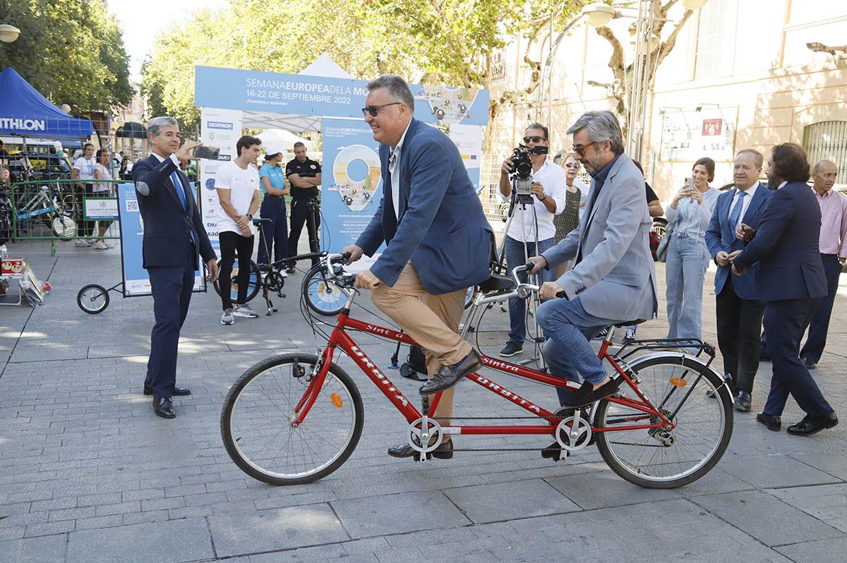 Semana de la movilidad, exposición de vehículos en el bulevar del Gran Capitán