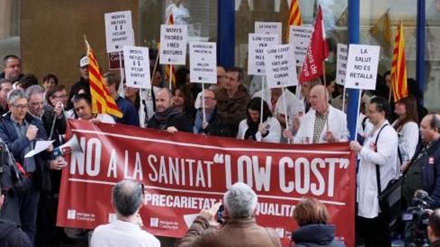 Una vaga de metges a l&#039;hospital de Palamós, el 2016, la darrera protesta a la sanitat gironina.