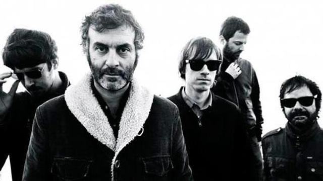 La Habitación Roja y LoveMeBack