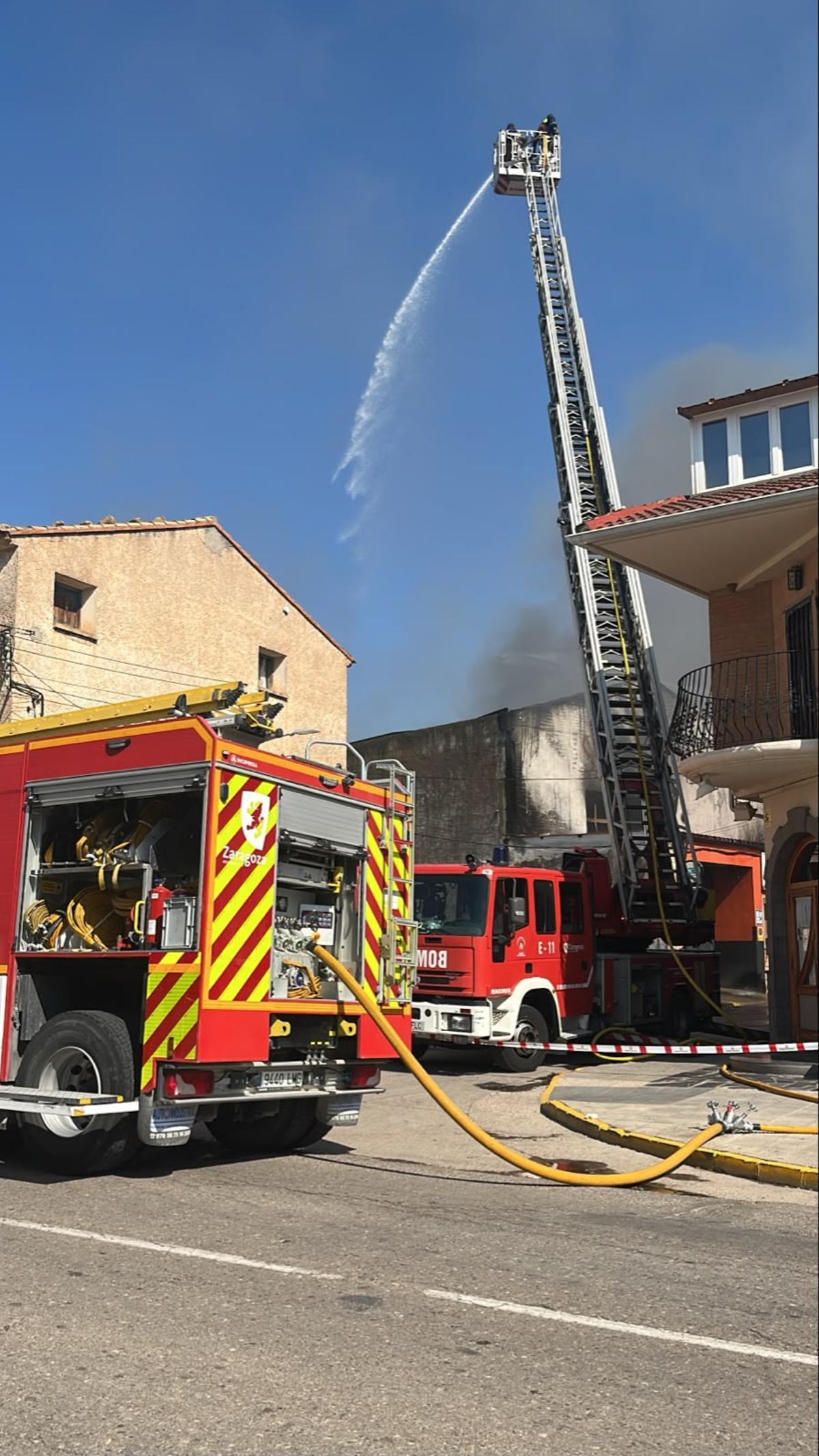 Incendio en un taller mecánico de Calatorao.