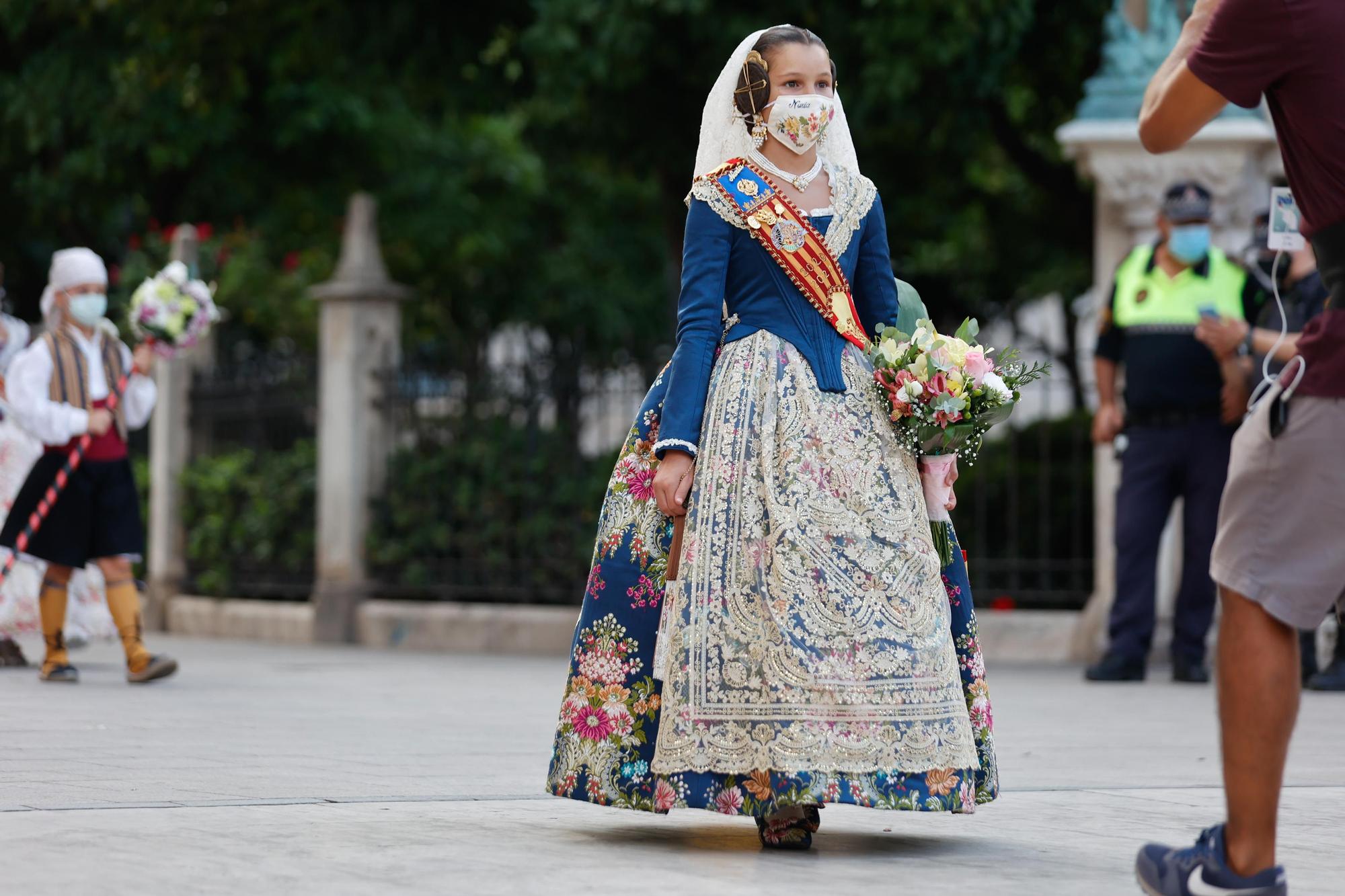 Búscate en el segundo día de Ofrenda por la calle Caballeros (entre las 18.00 y las 19.00 horas)