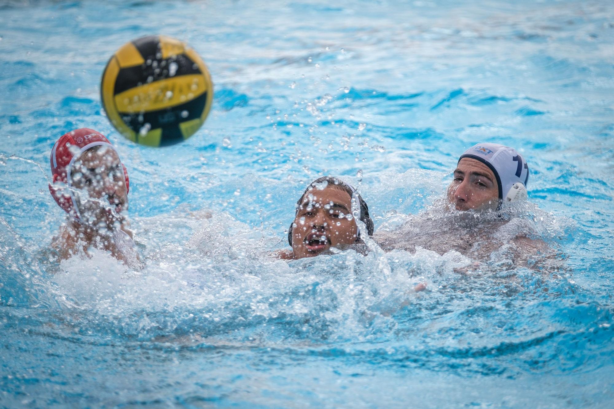 Partido dek Echeyde Tenerife-CN Barcelona de waterpolo