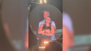 La dona d'Andy Byron pren una decisió dràstica després de veure el seu marit amb una altra dona al concert de Coldplay