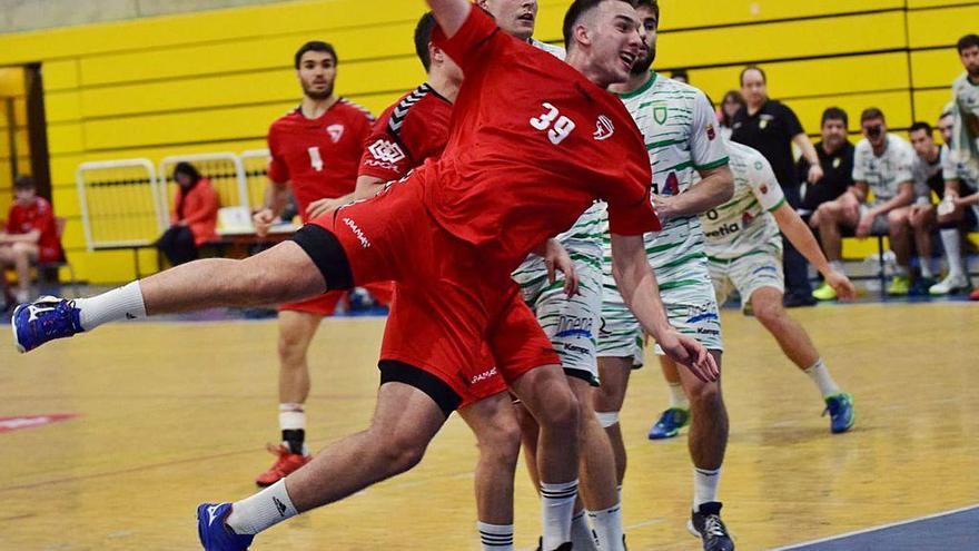 Alberto Martín, durante un partido de la última temporada con Alcobendas.