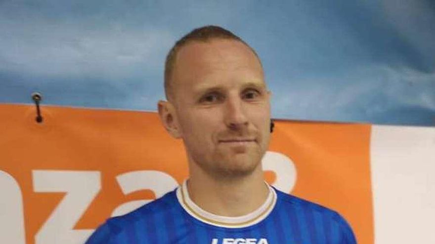 &quot;Vengo a Oviedo porque es un proyecto serio que quiere subir&quot;
