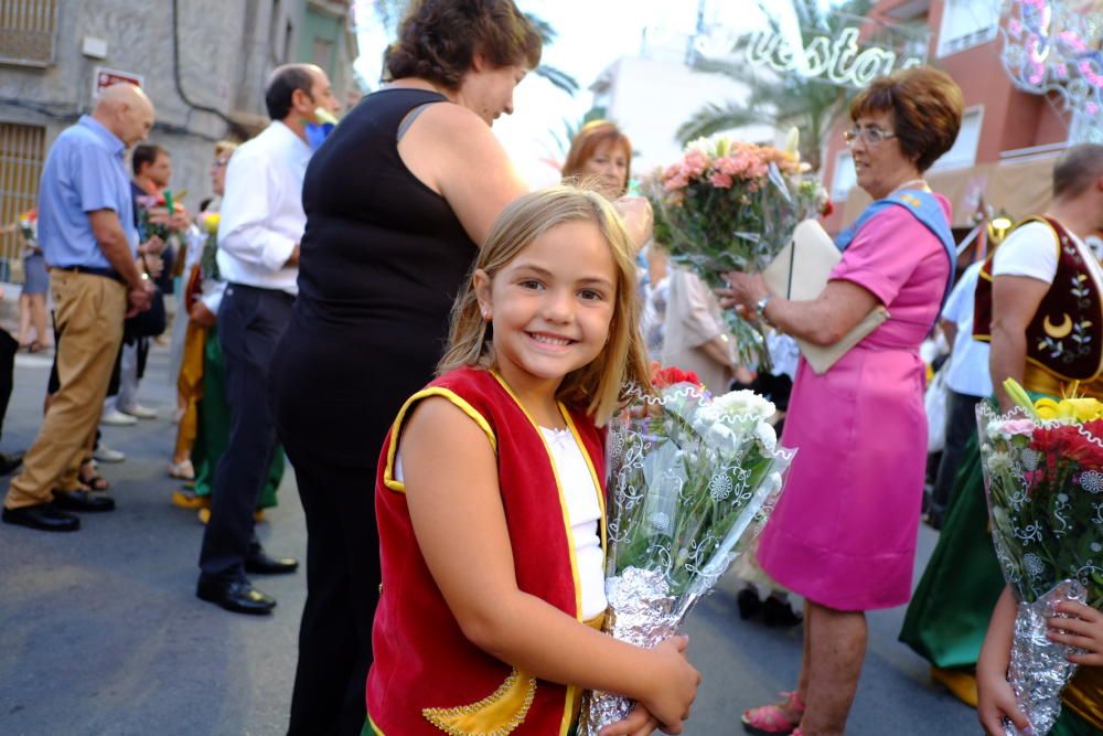 Ofrenda de flores en Aspe