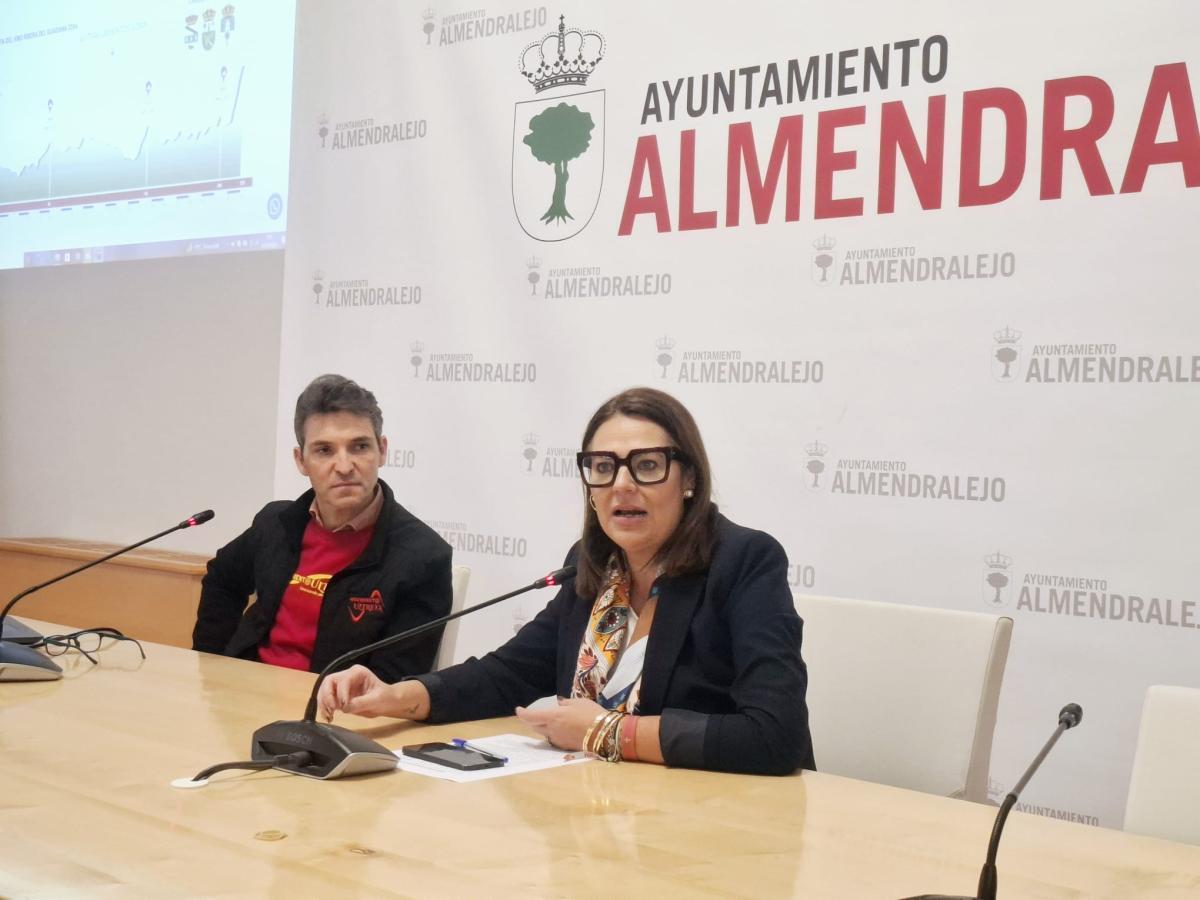 Juan Ignacio Fernández y Josefina Barragán presentaron los detalles de la participación de Almendralejo en esta iniciativa.