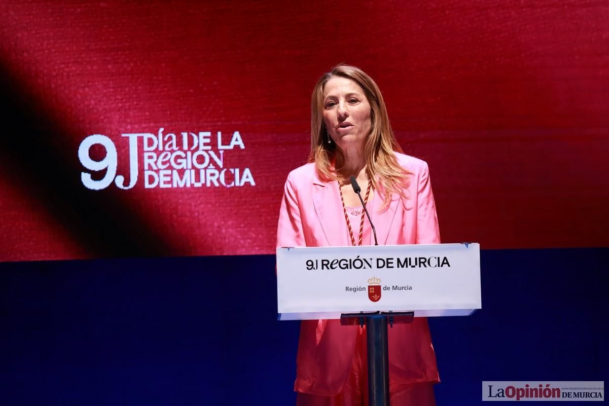 Así ha sido el acto institucional del Día de la Región de Murcia en el Teatro Romea