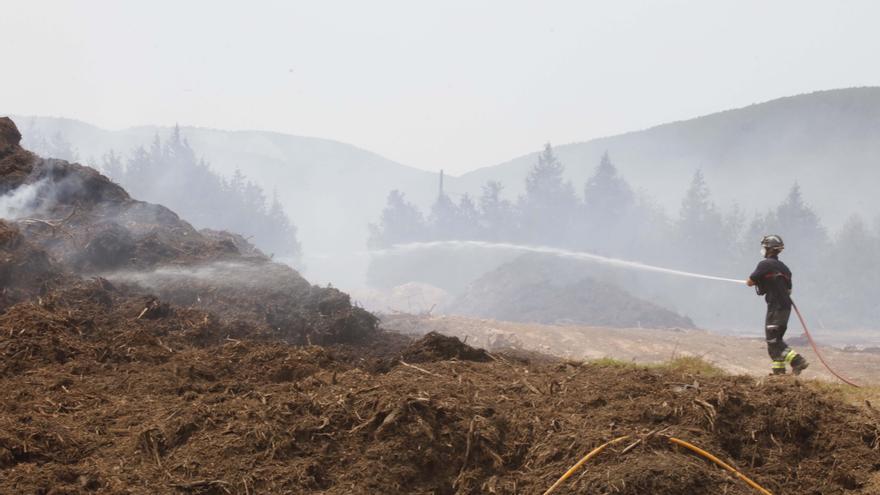 La calidad del aire de la zona del incendio de la biomasa de Ibiza es buena e inocua para la población