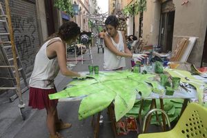 Últims preparatius al carrer Mozart.