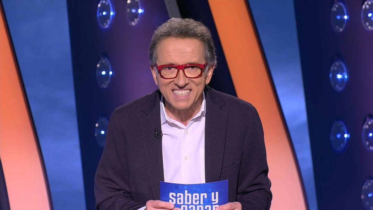 Jordi Hurtado es el presentador de Saber y Ganar desde su estreno en 1997