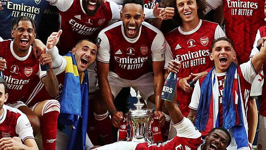 Aubameyang da la FA Cup al Arsenal de Arteta