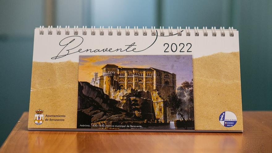 Turismo edita otros mil ejemplares del calendario de Benavente con la imagen del Castillo