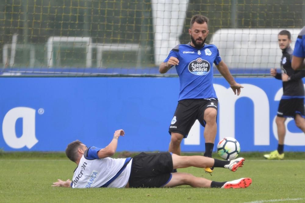 El internacional suizo se ha reincorporado este martes a los entrenamientos del Deportivo para preparar el partido ante la Real Sociedad.