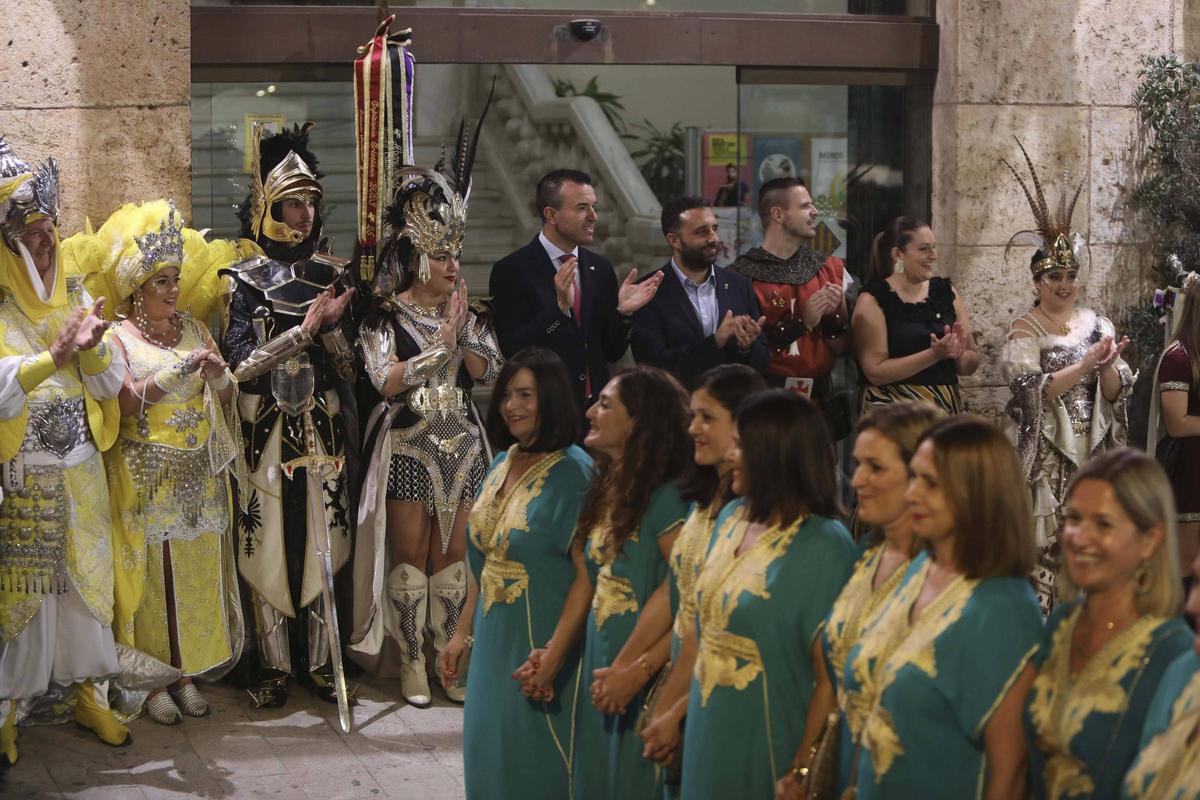 Representantes de la fiesta en 2025 y autoridades.
