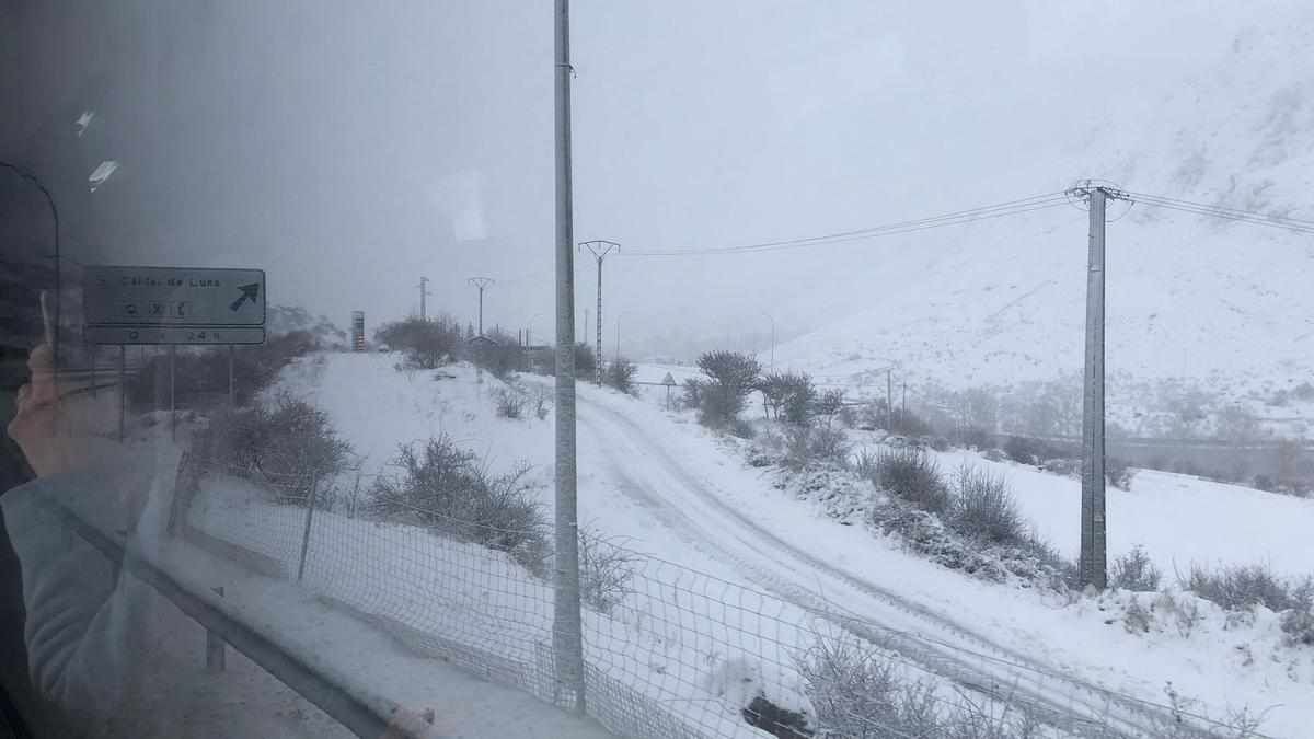 Nieve en el Huerna.