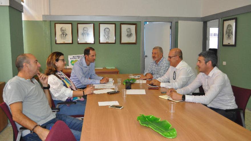 Reunión de CC con representantes del sector primario.