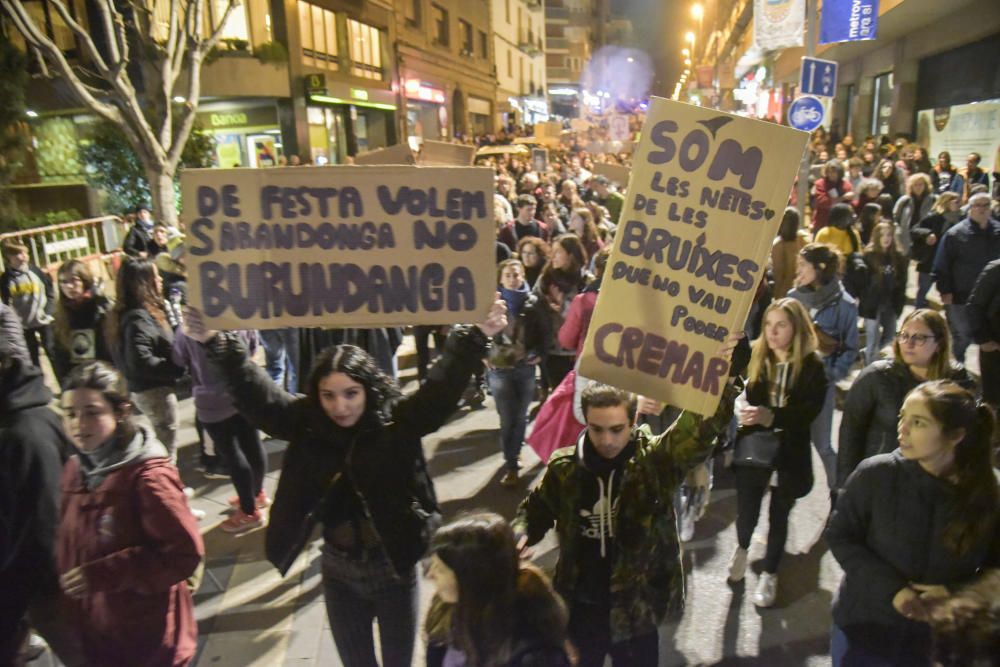 GALERIA | Manifestació feminista pel 8M a Manresa