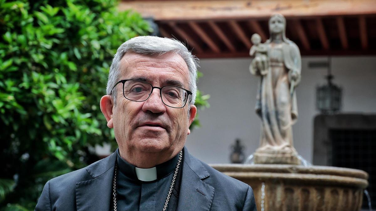 El presidente de la Conferencia Episcopal Española, Luis Argüello, en el Obispado de La Laguna.