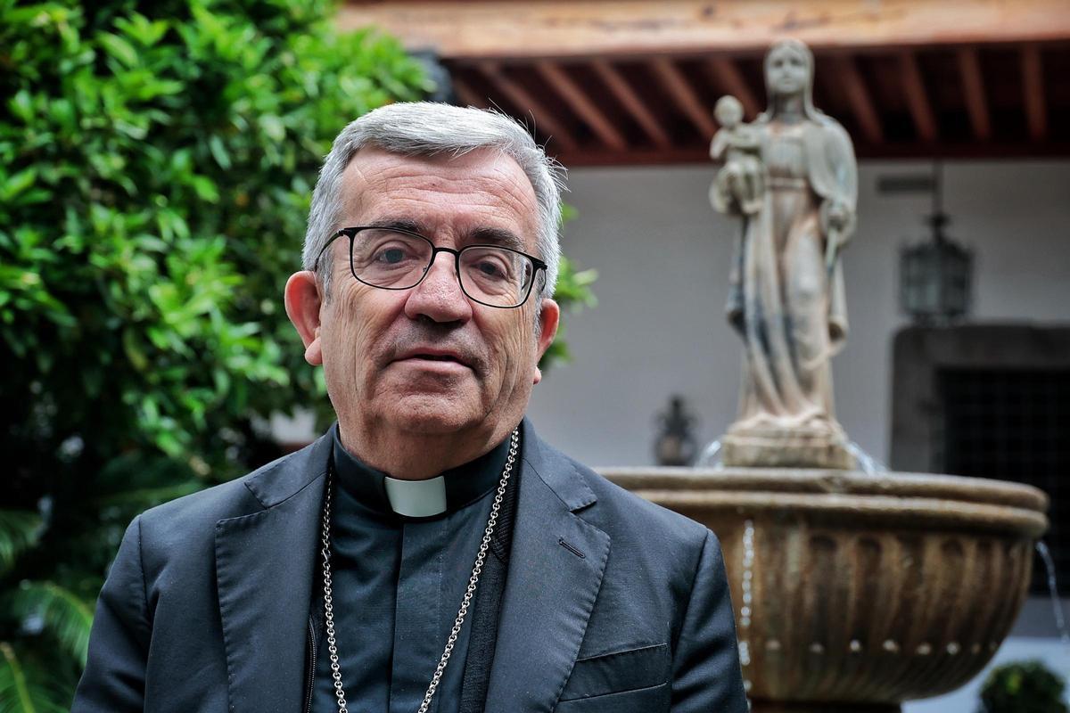 El presidente de la Conferencia Episcopal Española, Luis Argüello, en el Obispado de La Laguna.