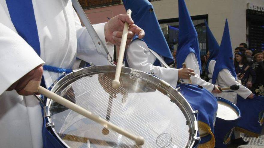 A GOLPE DE TAMBOR (SEMANA SANTA DE SEVILLA) 