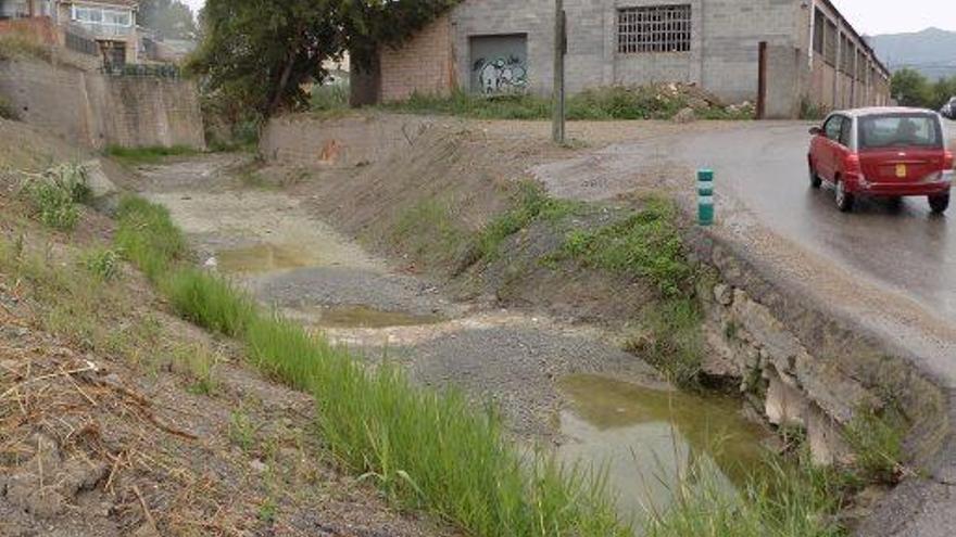 Sant Vicenç netejarà la riera de Castellet