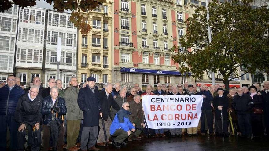 Homenaje en el centenario al Banco de La Coruña