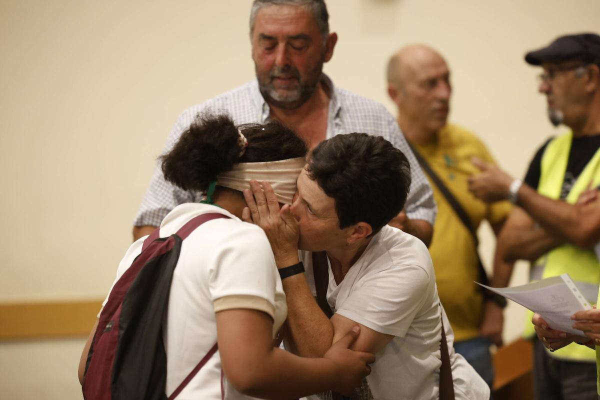 Recepción en Avilés de los niños saharauis del programa Vacaciones en paz