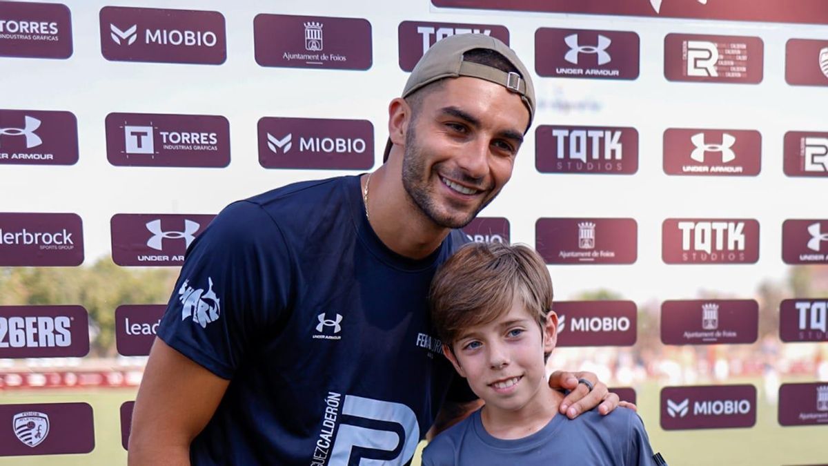 Así ha sido la visita de Ferran Torres a su campus