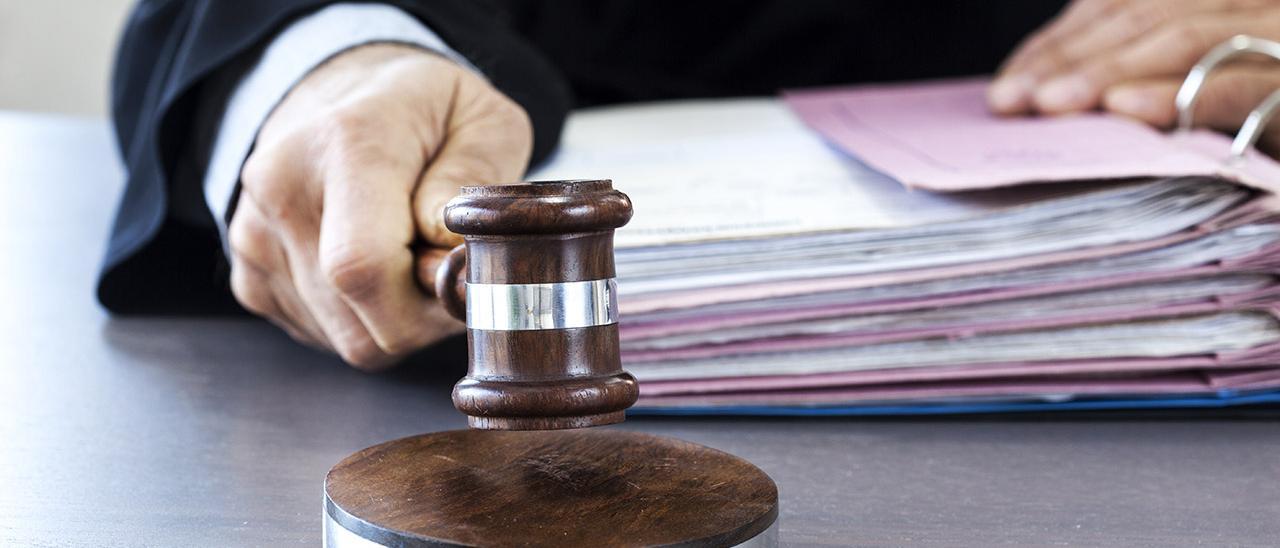 Incapacidades, complementos de maternidad y el IMV triplican las demandas contra el INSS