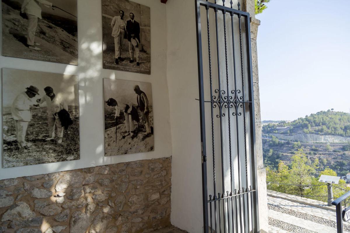 Un &quot;cementerio literario&quot; en Polop