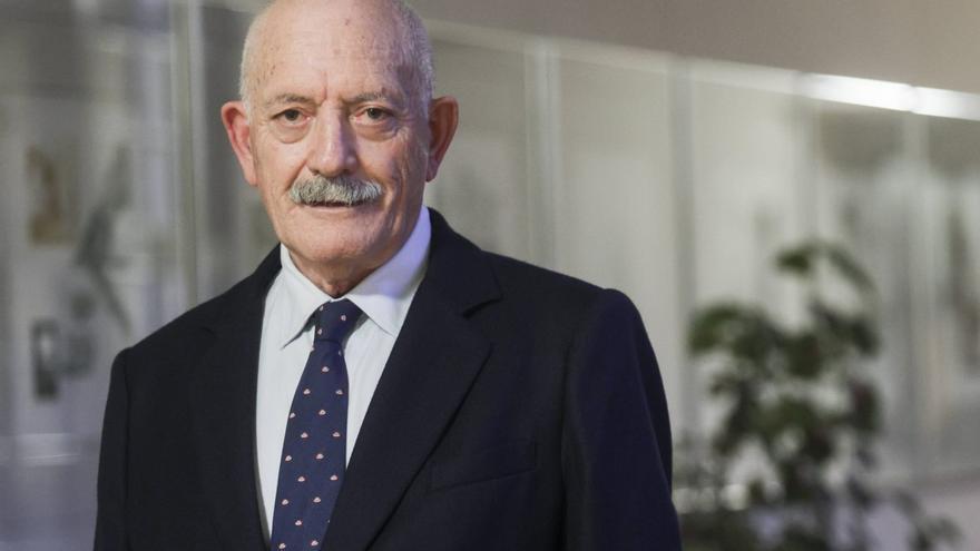 Ramón Rodríguez Álvarez, director del RIDEA: "La Sociedad Económica de Amigos del País contribuyó a traer la modernidad a Asturias"