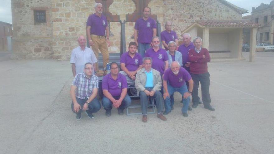 Los miembros de la Asociación de Campaneros de Zamora, en Manganeses de la Lampreana.