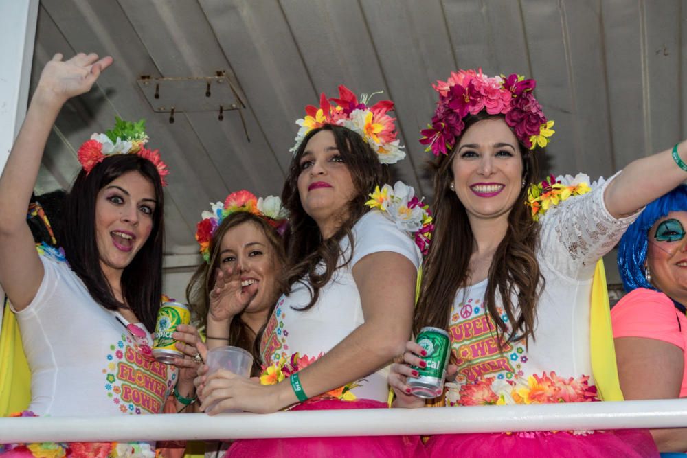 Carnavaleros en la Cabalgata