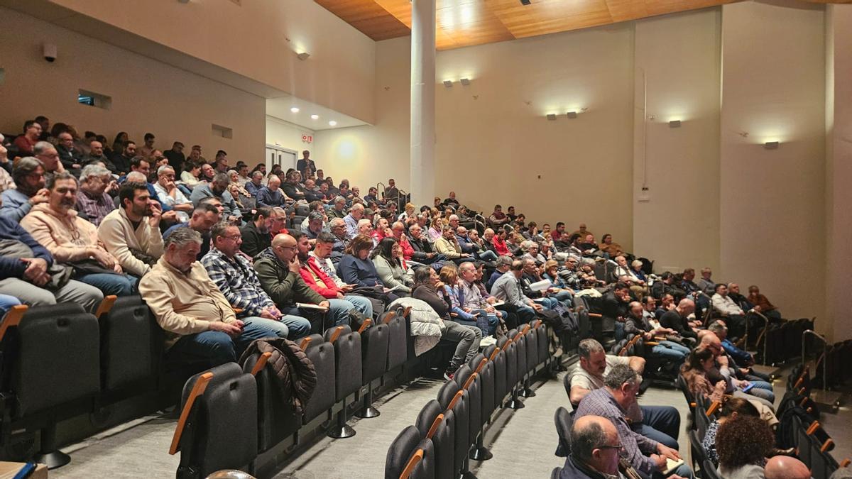 Los congresistas elegirán el miércoles al presidente del IX Congreso.