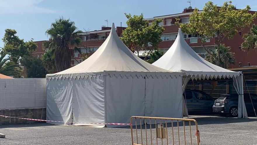 La carpa de la UVAC Exprés.