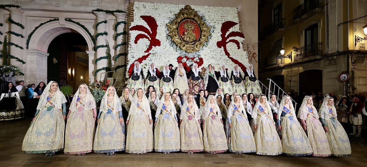 Segunda sesión de la Ofrenda en las Hogueras de Alicante